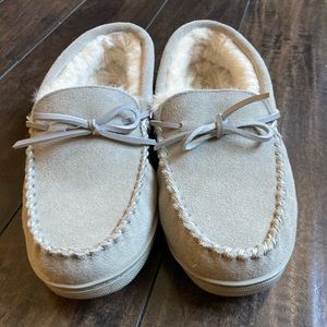 MY PILLOW Women’s Moccasin Slippers